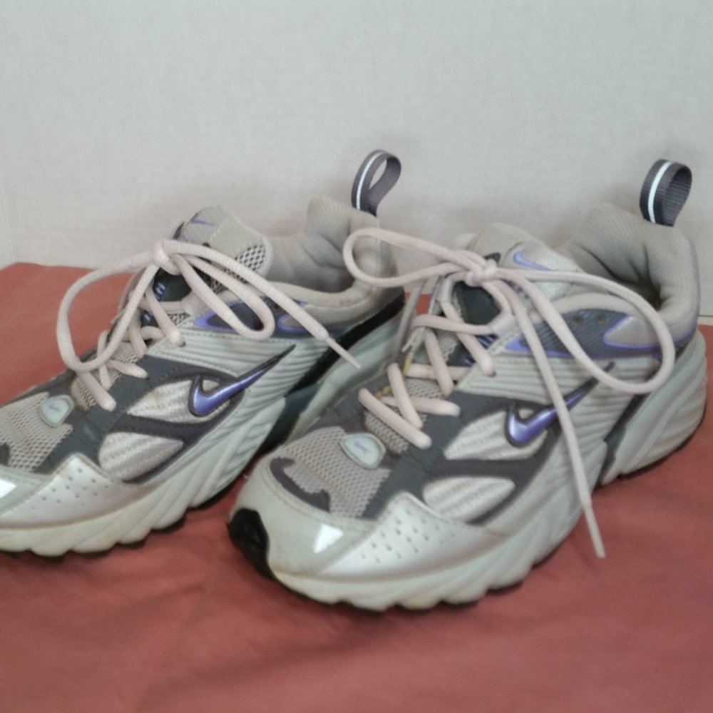 NIKE AIR  running shoe